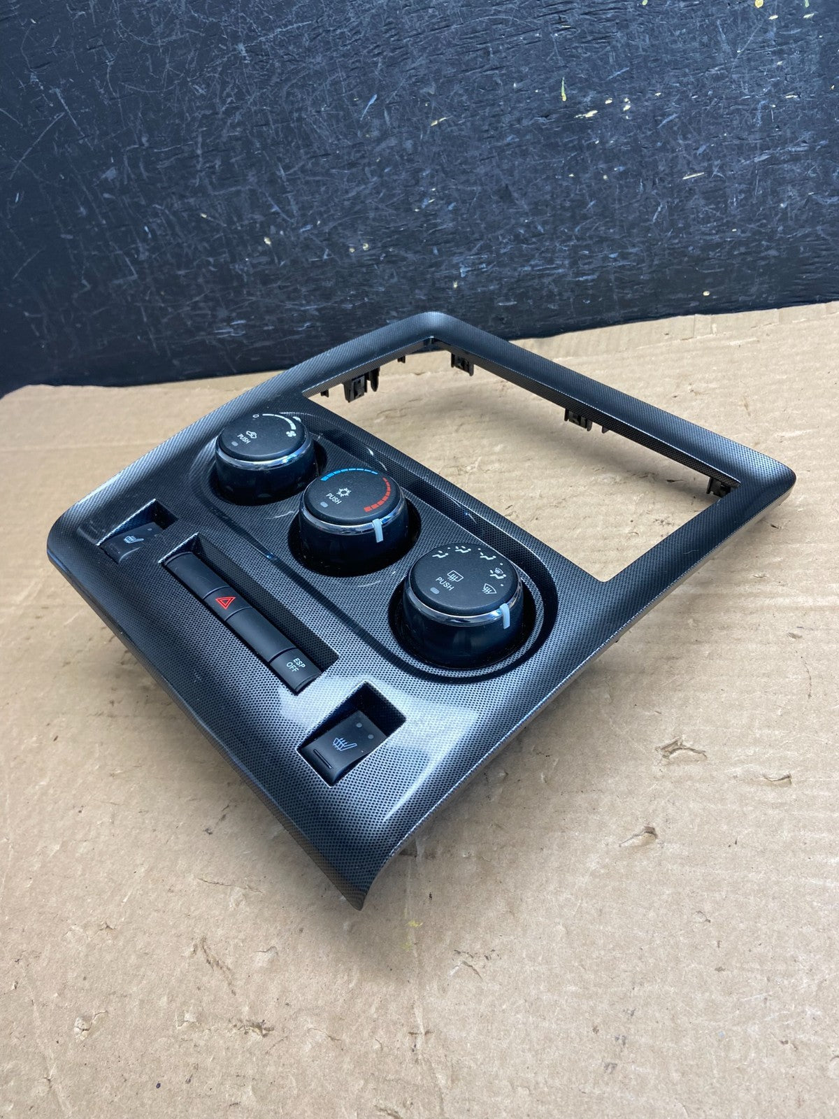2009-2014 Dodge Challenger Dash Climate Control Heat Seats Radio Bezel AF2612 DG2