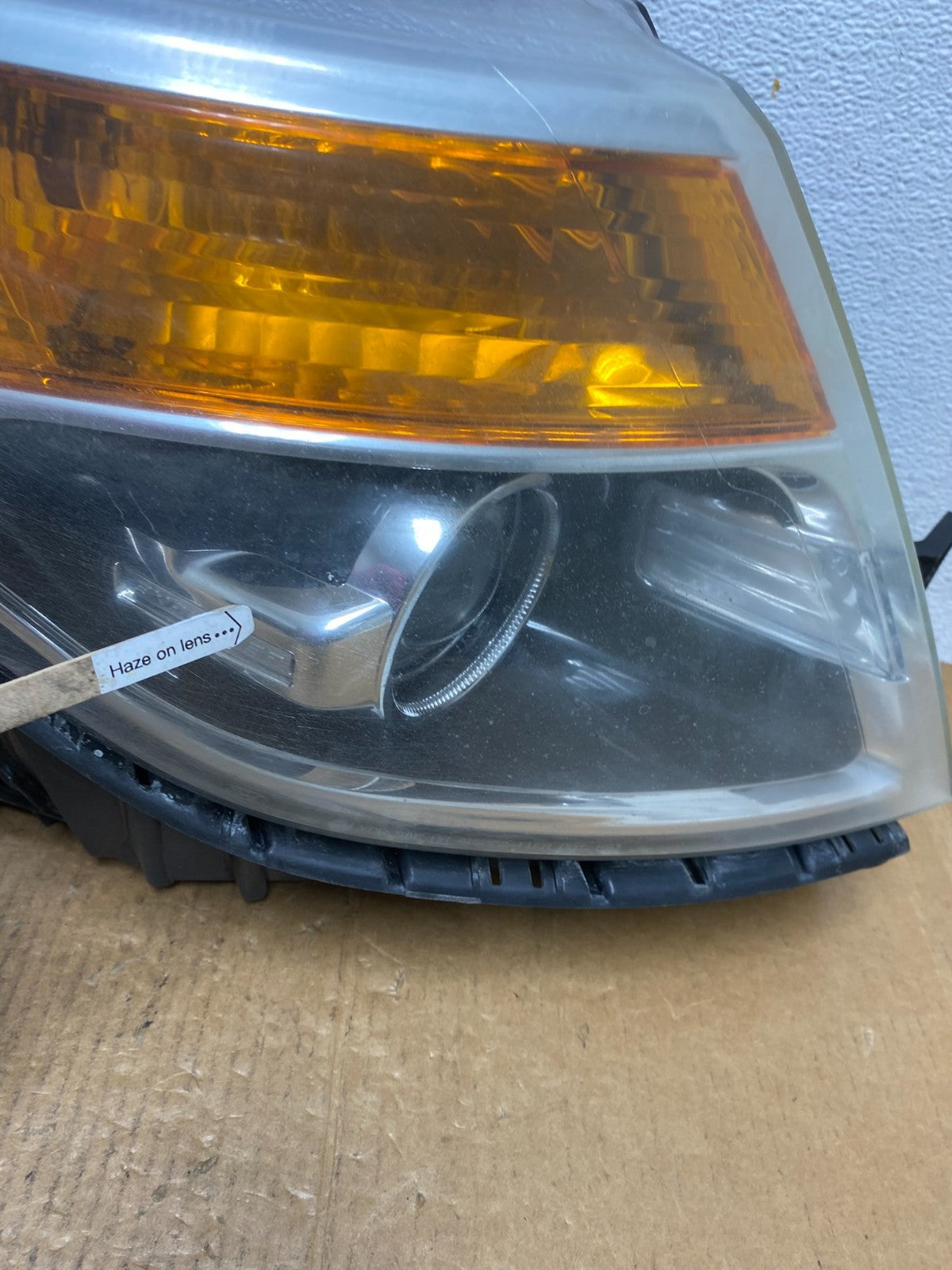2011 to 2015 Ford Explorer Right Passenger Halogen Headlight AE0490 DW4