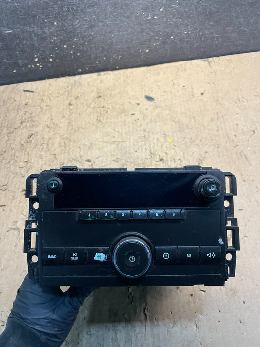 2007 to 2014 GMC Chevy Truck Yukon Silverado AM FM Radio OEM W7007 DG0