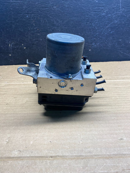 2007 to 2013 BMW 328i ABS Anti-Lock Brake Pump 3451 6768550-01 AE6213 DG2