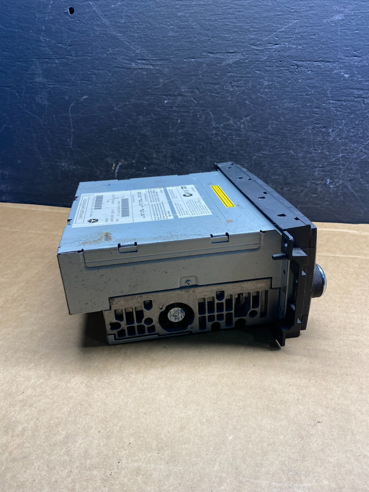 2009 - 2010 Chrysler Dodge Jeep Ram Radio CD MP3 Receiver AD7564 DG2