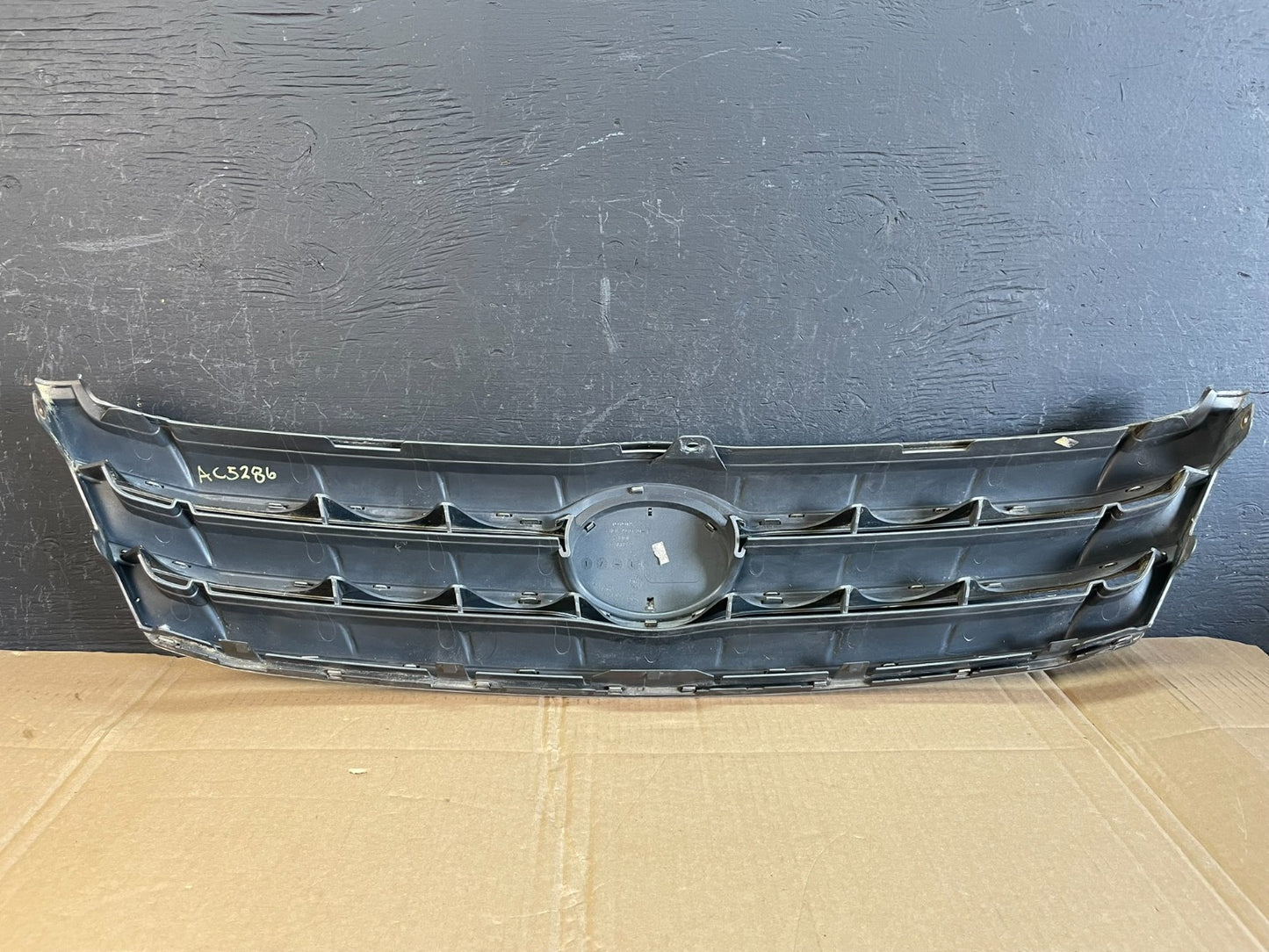 2005 2006 2007 Toyota Avalon Front Upper Grill Grille AC5286 DG3