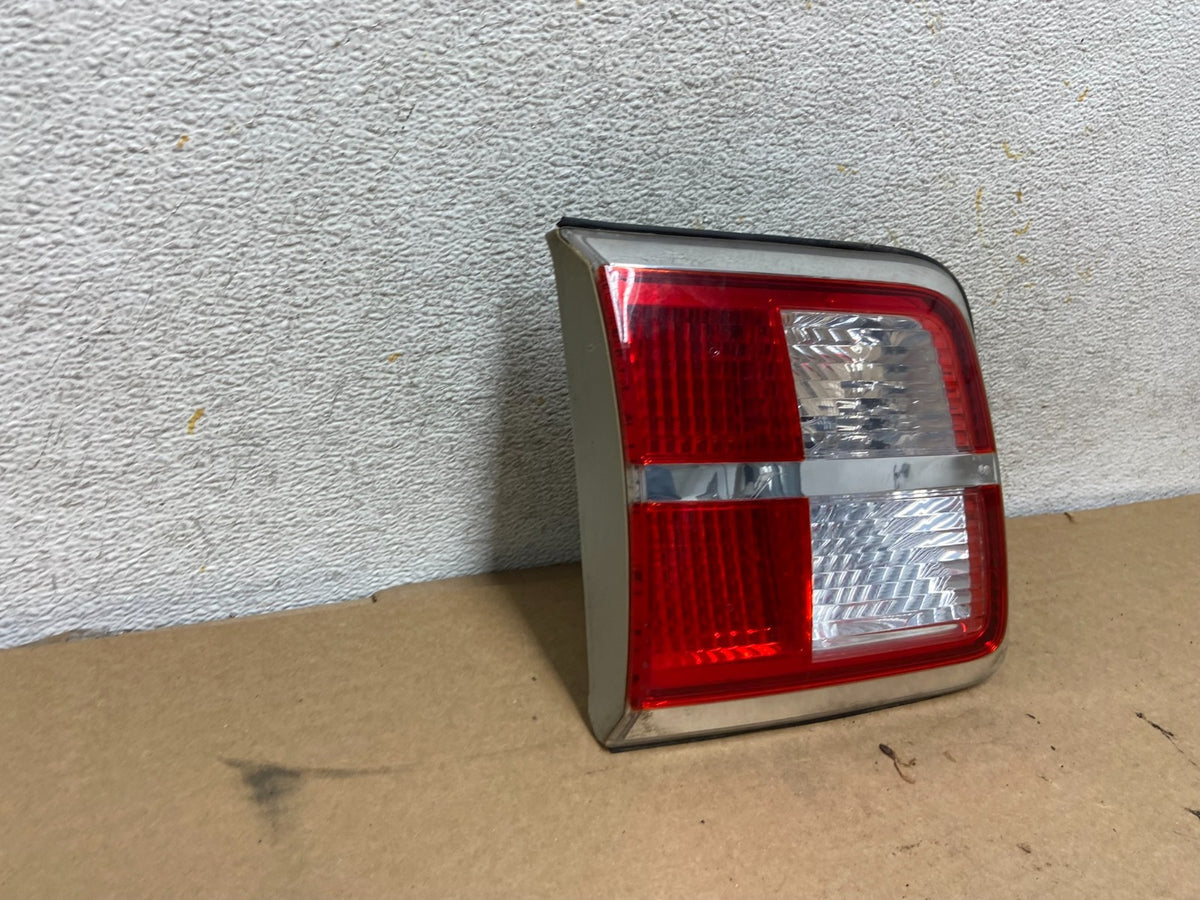 2007 to 2010 Saturn Outlook Left Driver LH Inner Tail Light AH4425 DW1