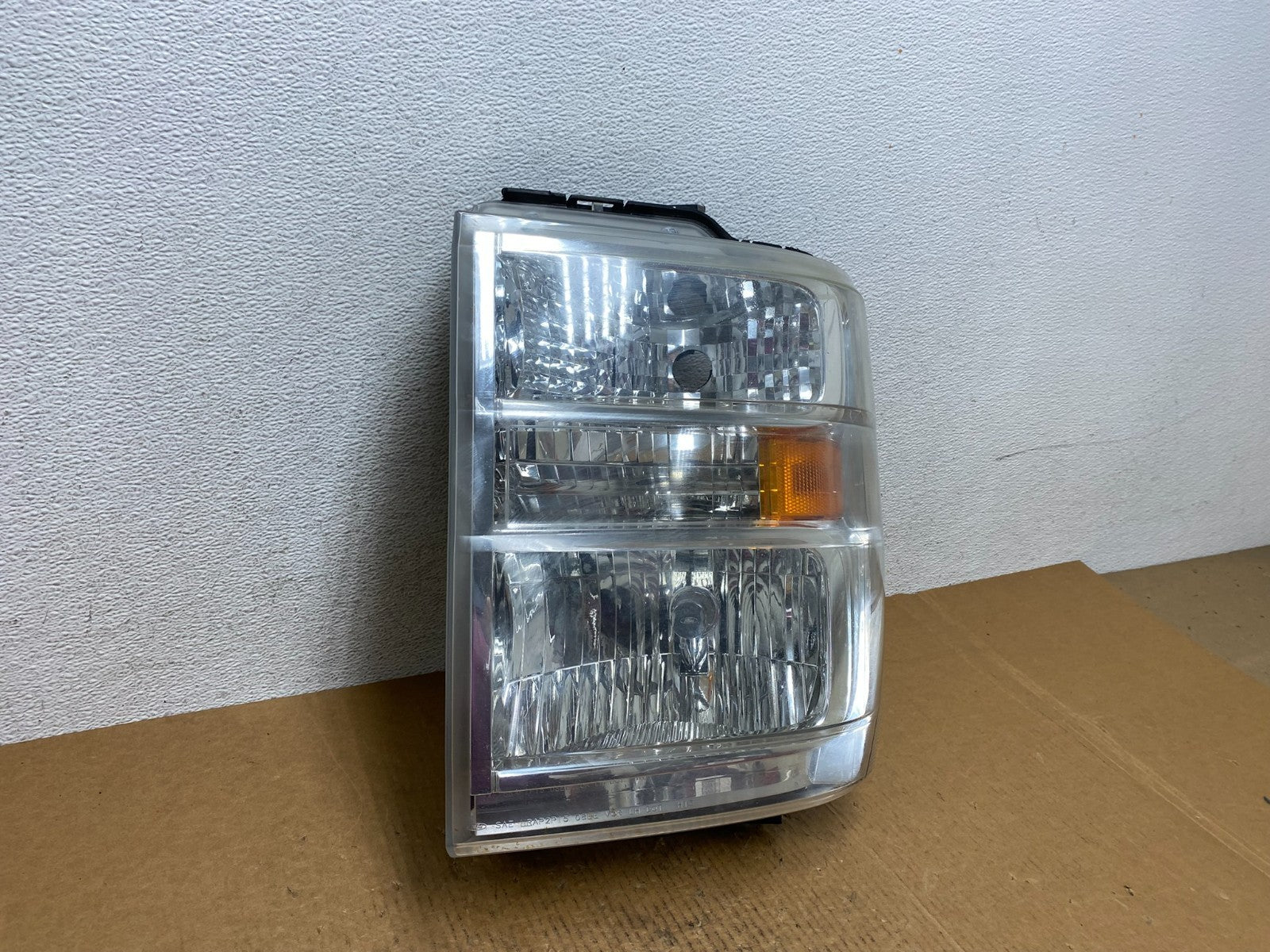 2008-2014 Ford Econoline E150 E250 E350 Left Driver LH Headlight AE0368 DW2