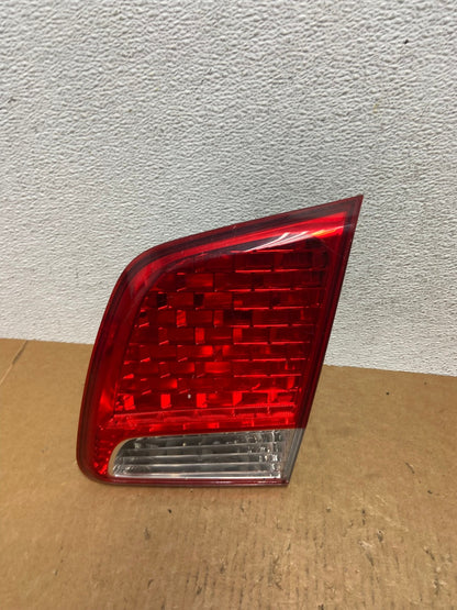 2011 2012 2013 Kia Sorento Right Passenger Inner Tail Light AE0335 LK0
