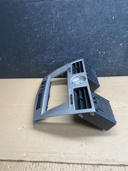 2007 2010 Chrysler Sebring Center Dash Radio Clock Bezel Trim Panel Oe AG0102 DG2