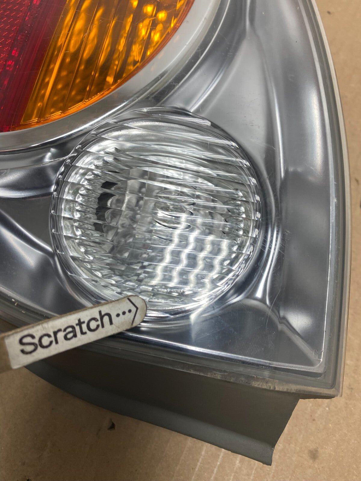2002 2003 Nissan Maxima Right Passenger RH Side Tail Light M7870 DW4