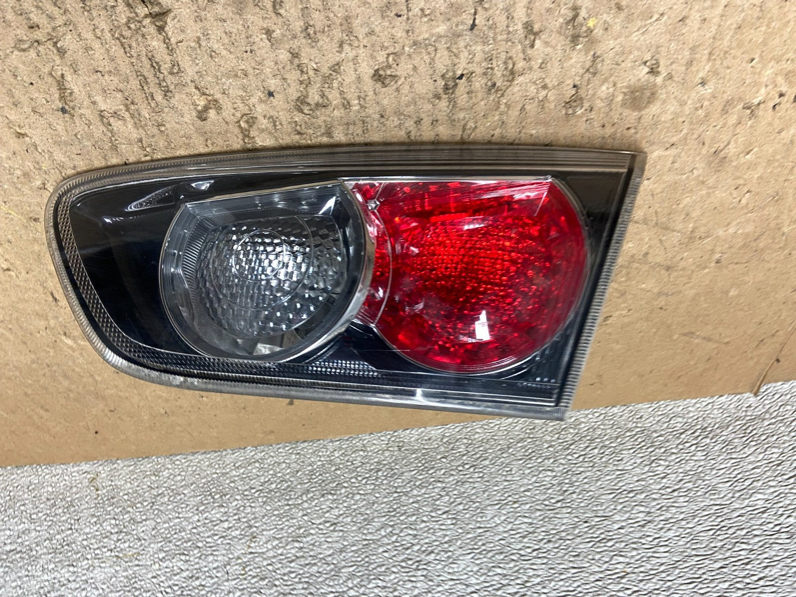 2008-2015 Mitsubishi Lancer Evo 10 X Right Passenger Inner Tail Light AA0123 DW0