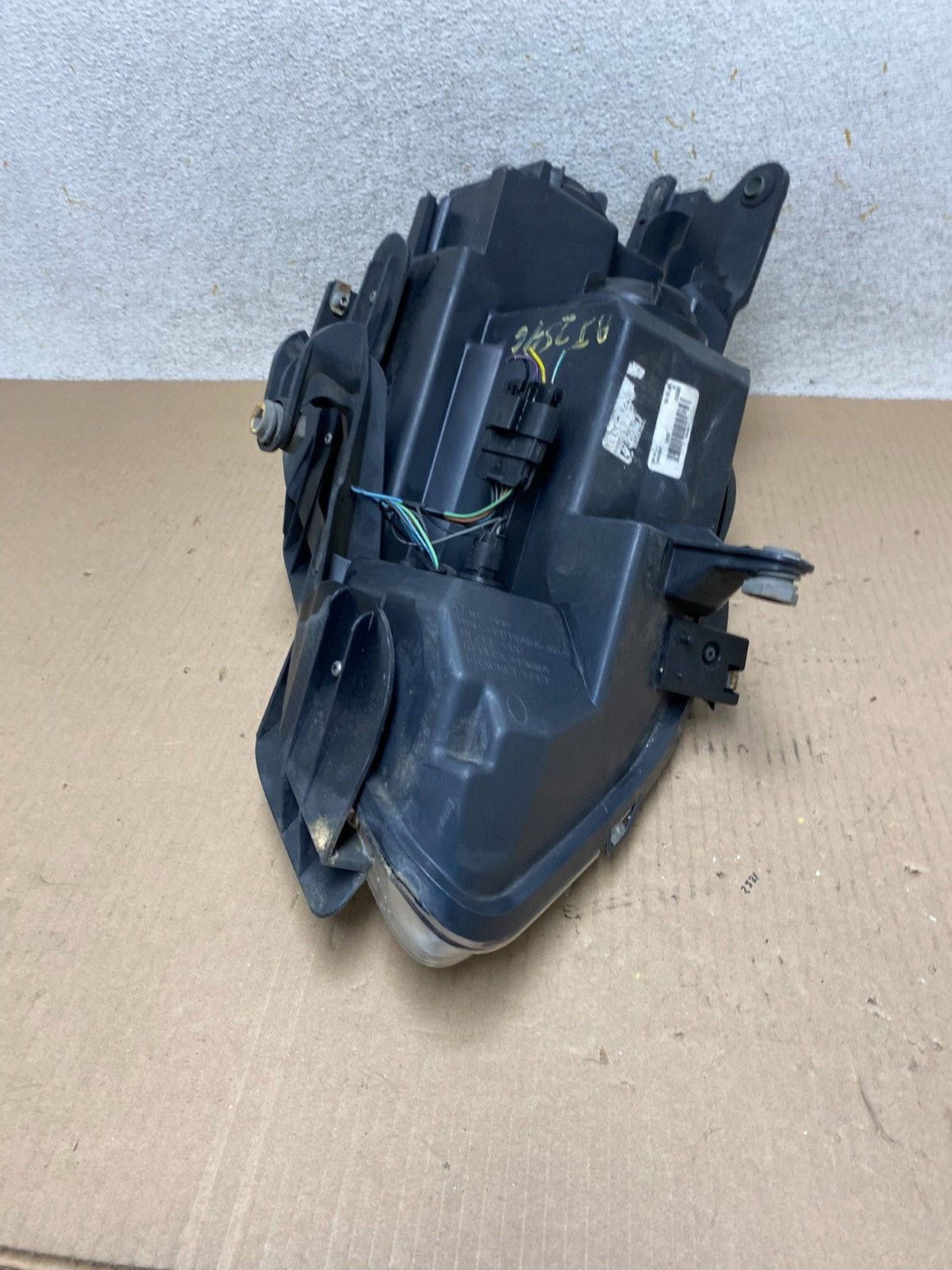2007 to 2012 Gmc Acadia Halogen Headlight Left Driver LH Side AJ2546 DW7