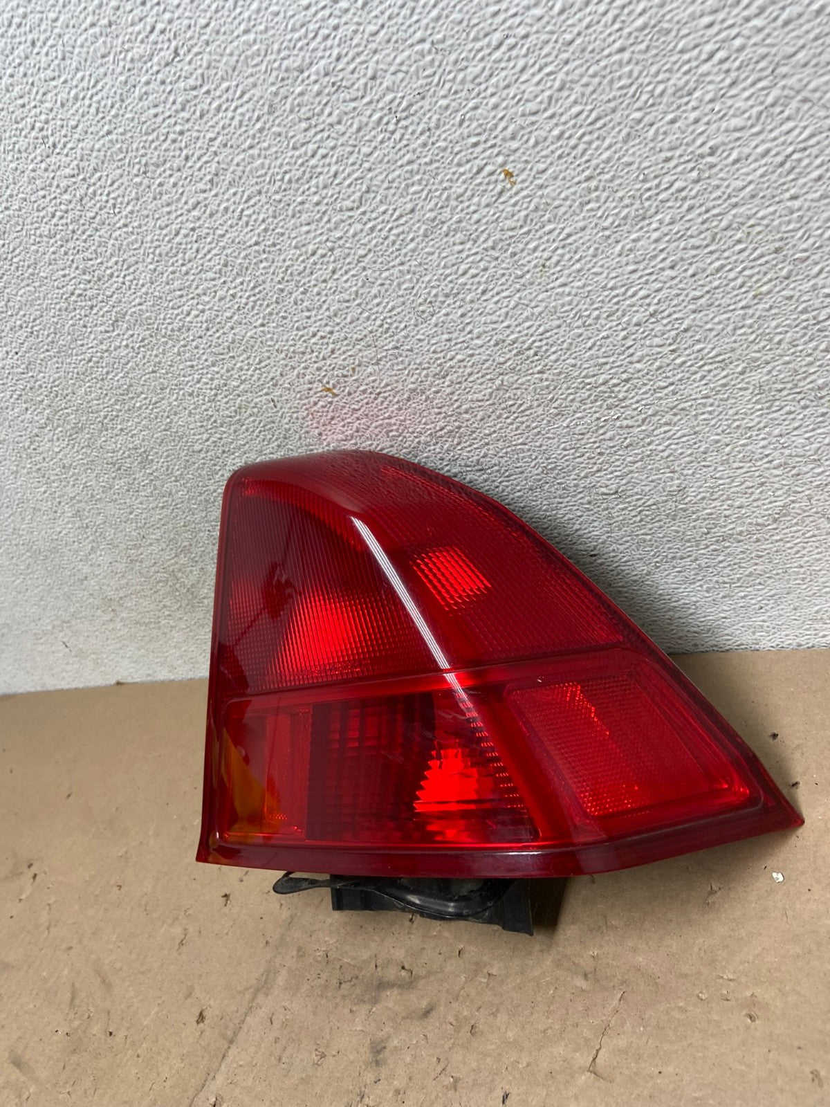 2001 2002 Honda Civic Sedan Right Passenger Rh Side Tail Light AG5417 LK2