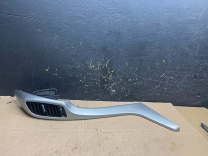 2014-2016 Hyundai Elantra Center Right Garnish Trim Bezel Air Vent z1589 DG0