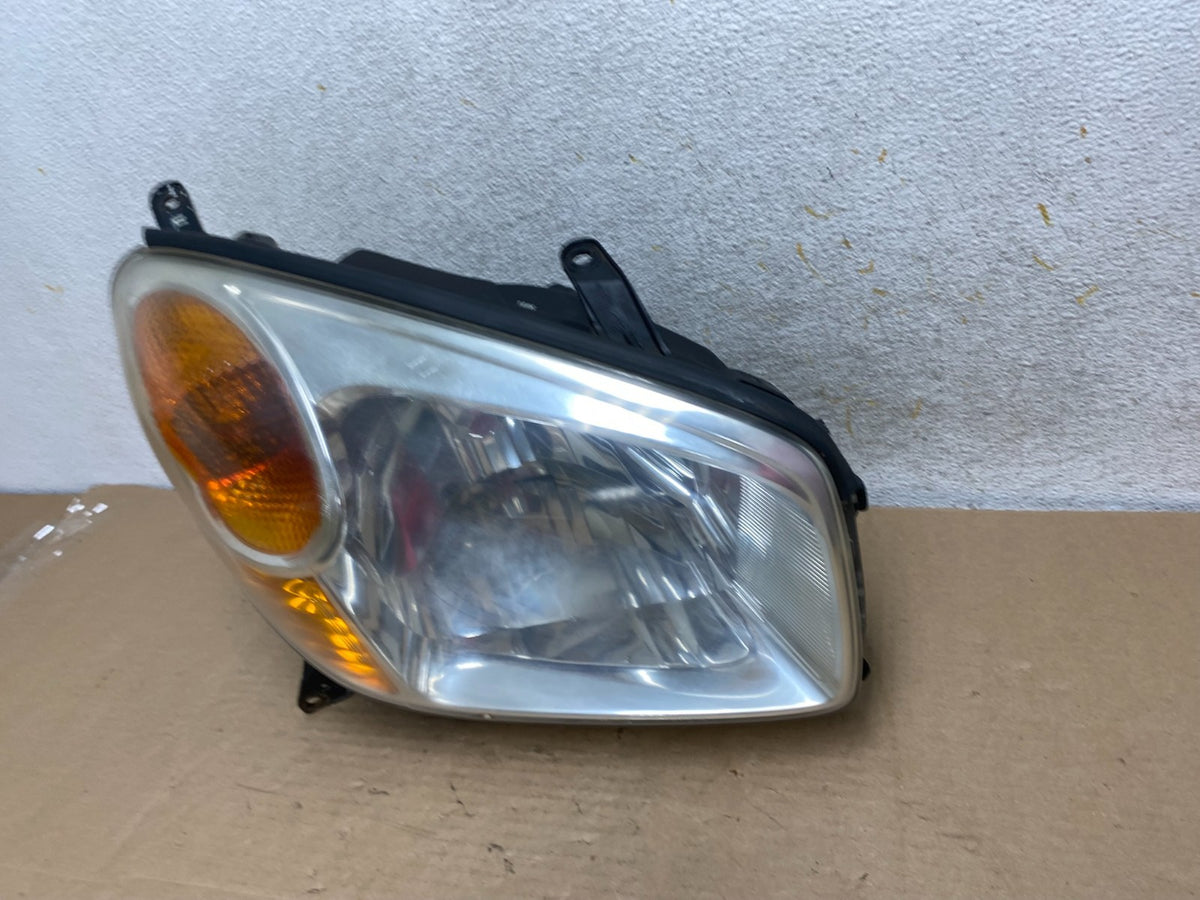 2004 2005 Toyota Rav4 Right Passenger RH Side Headlight Halogen AH9429 DW1