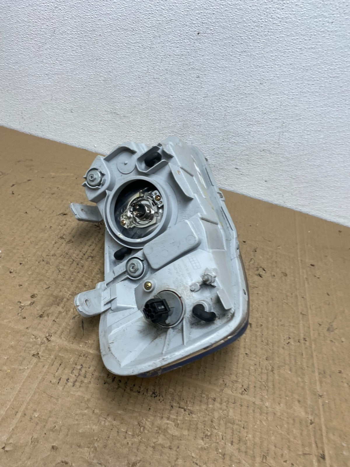 2007 - 2011 Chevrolet Aveo Ntbk Left Driver LH Headlight Halogen AC4082 DW9