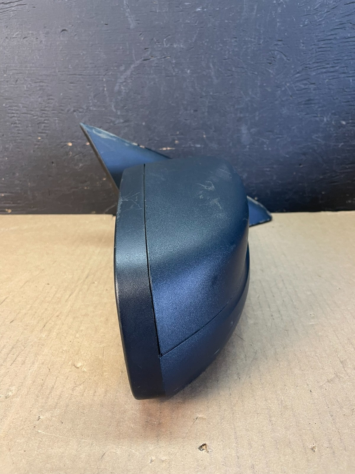 2010 to 2018 Ford Taurus Right Passenger View Door Mirror AD5571 DW2