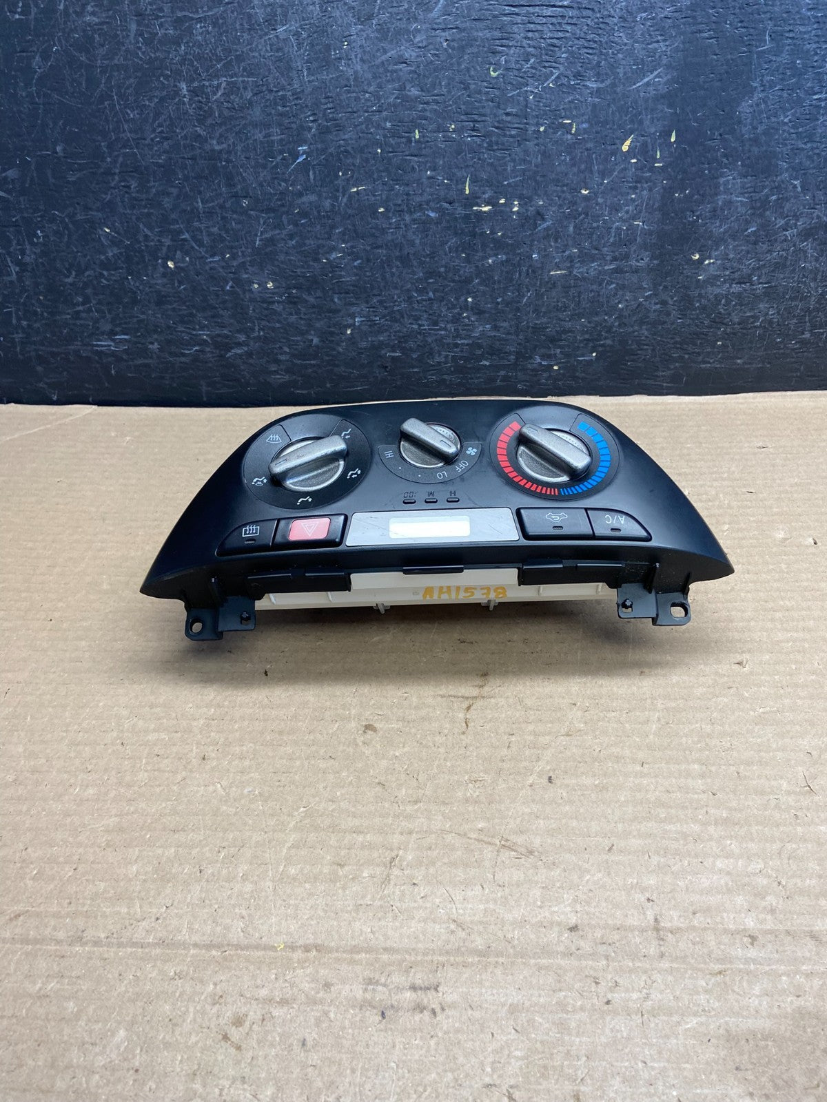 2001 - 2003 Toyota RAV4 A/C Heater Climate Control Unit Switch ah1579 DG3