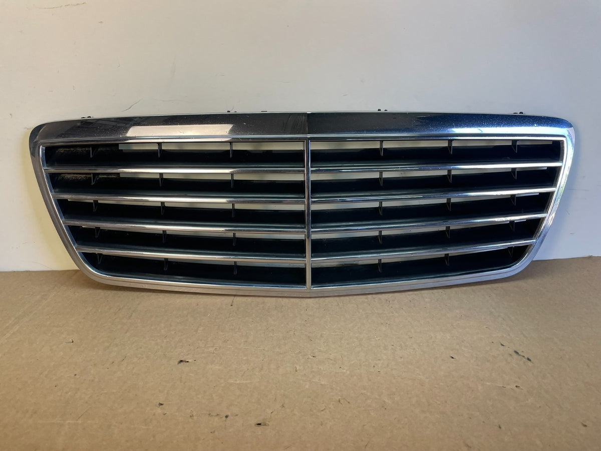 2000 to 2003 Mercedes Benz E-Class E320 E55 Front Upper Grill Grille AH0323 DG0