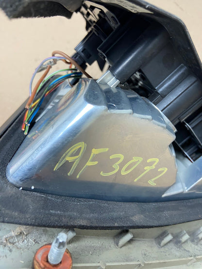 2002 - 2005 BMW 3 E46 Series Left Driver Side Lh Tail Light AF3072 LK7