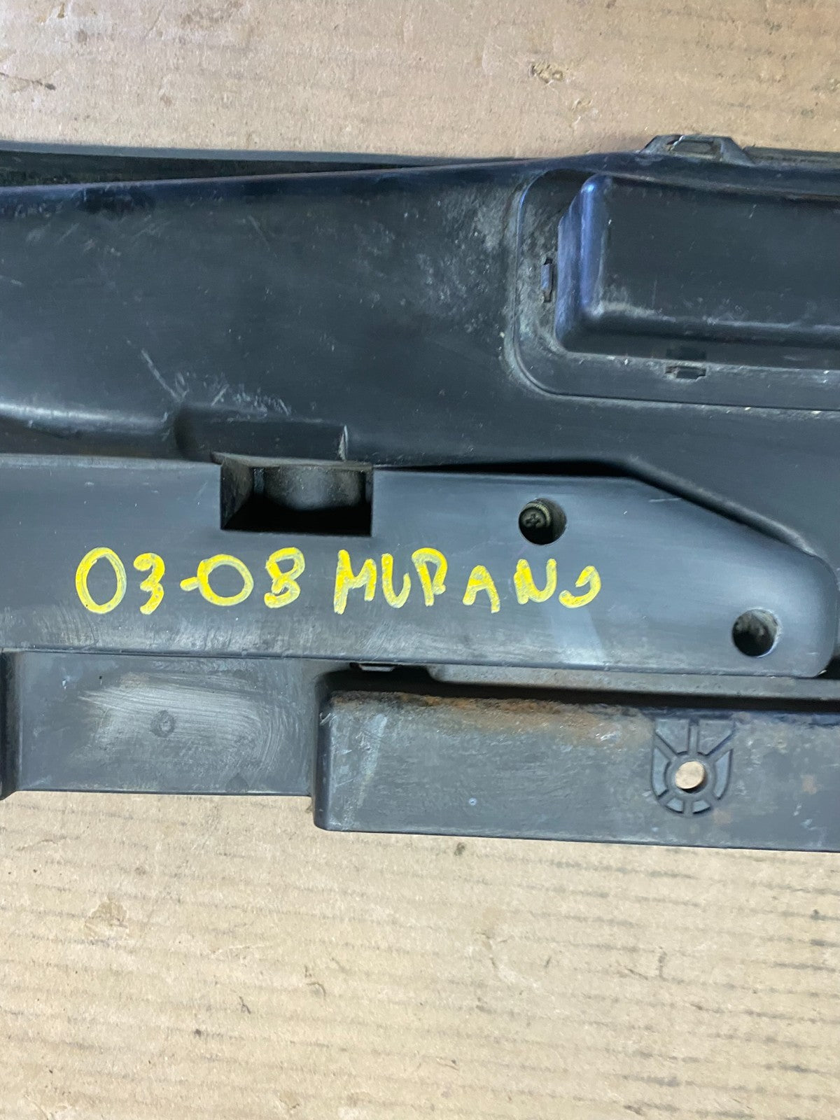 2003 to 2007 Nissan Murano Upper Air Intake Duct V2813 DG8