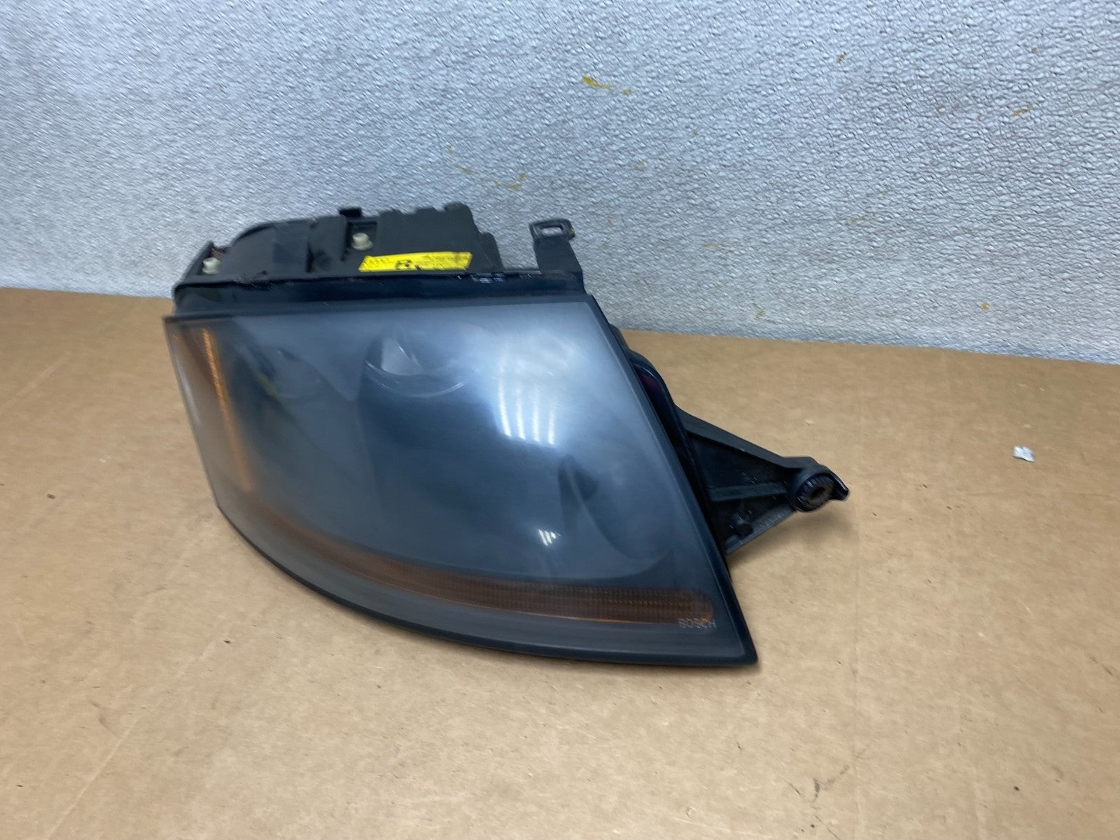 2000 to 2006 Audi TT Right Passenger RH Side Xenon HID Headlight Oem X2758 DW1