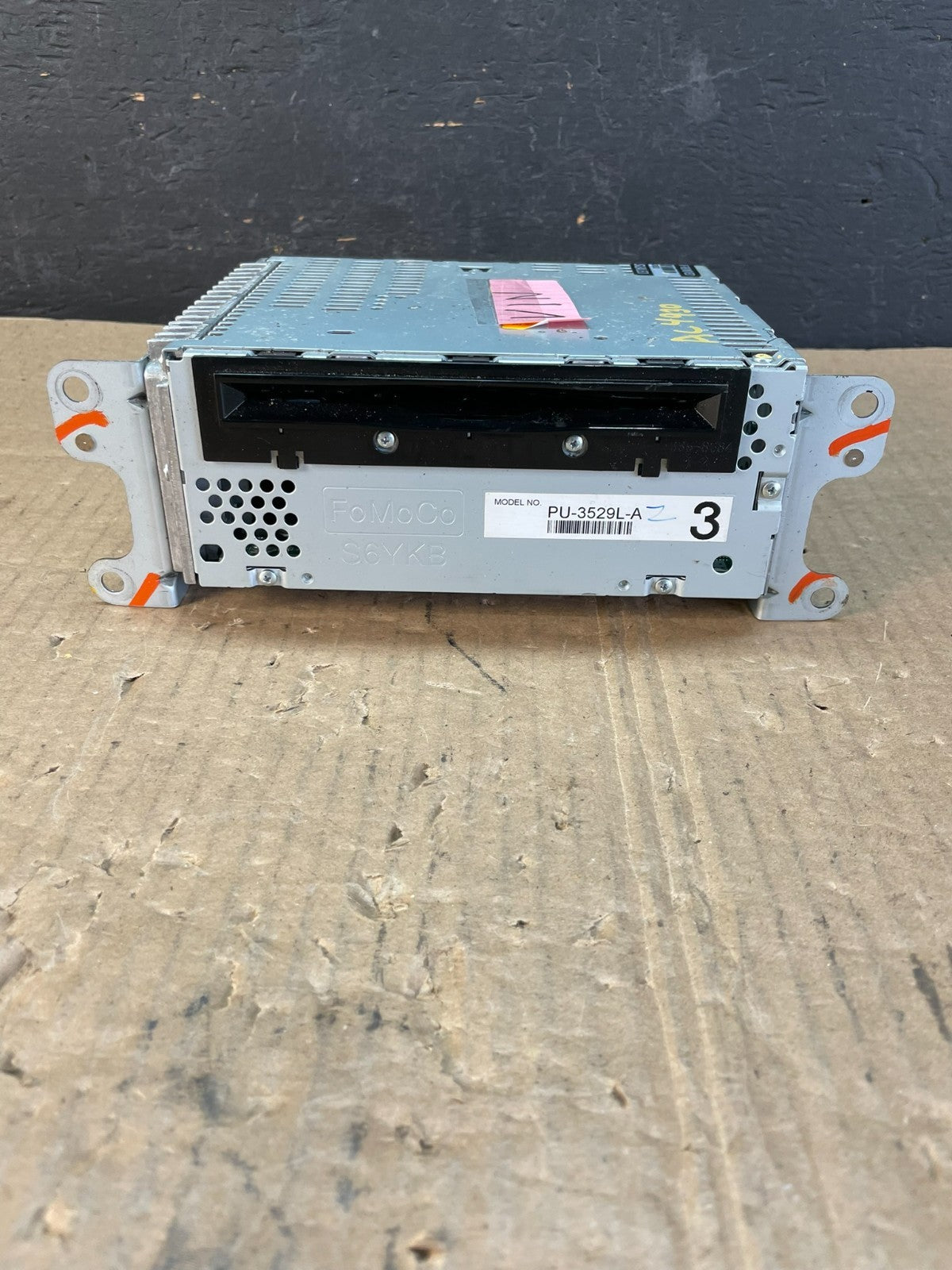 2013 to 2014 Ford Edge AM/FM Radio Reciever OEM ac4930 DG0