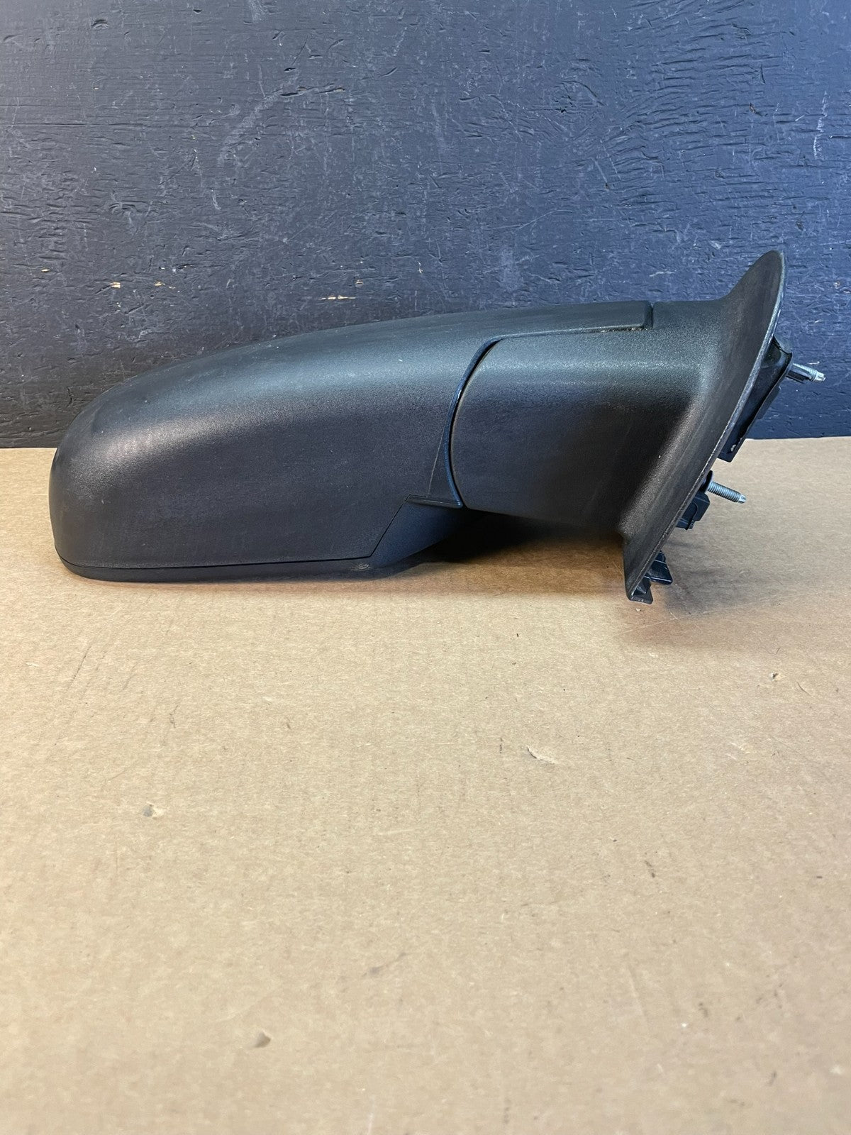 2007 - 2013 Chevrolet Silverado Sierra Right Passenger Side Mirror AC9992 DG3