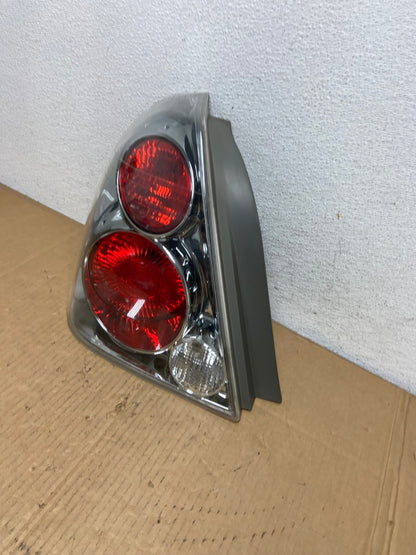 2005 to 2006 Nissan Altima Left Driver Side Tail Light AD0894 LK1
