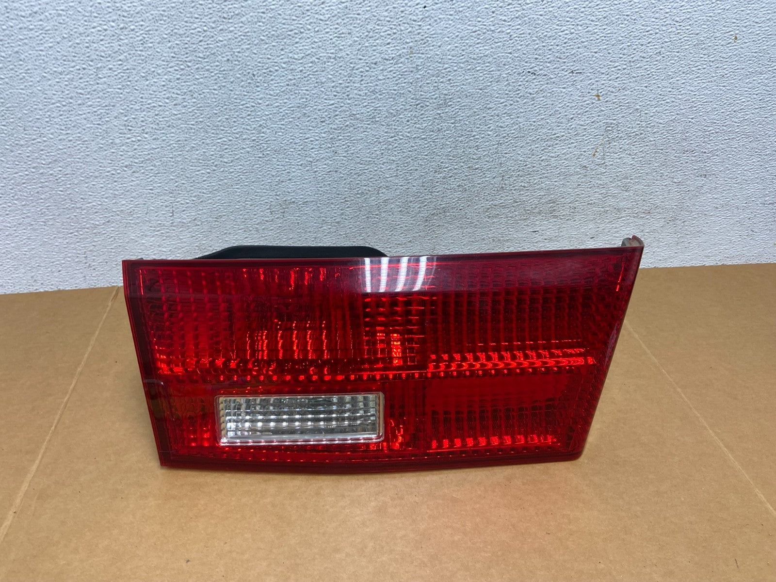 2005 Honda Accord Left Side Driver Lh Inner Trunk Lid Tail Light AD8858 DW0