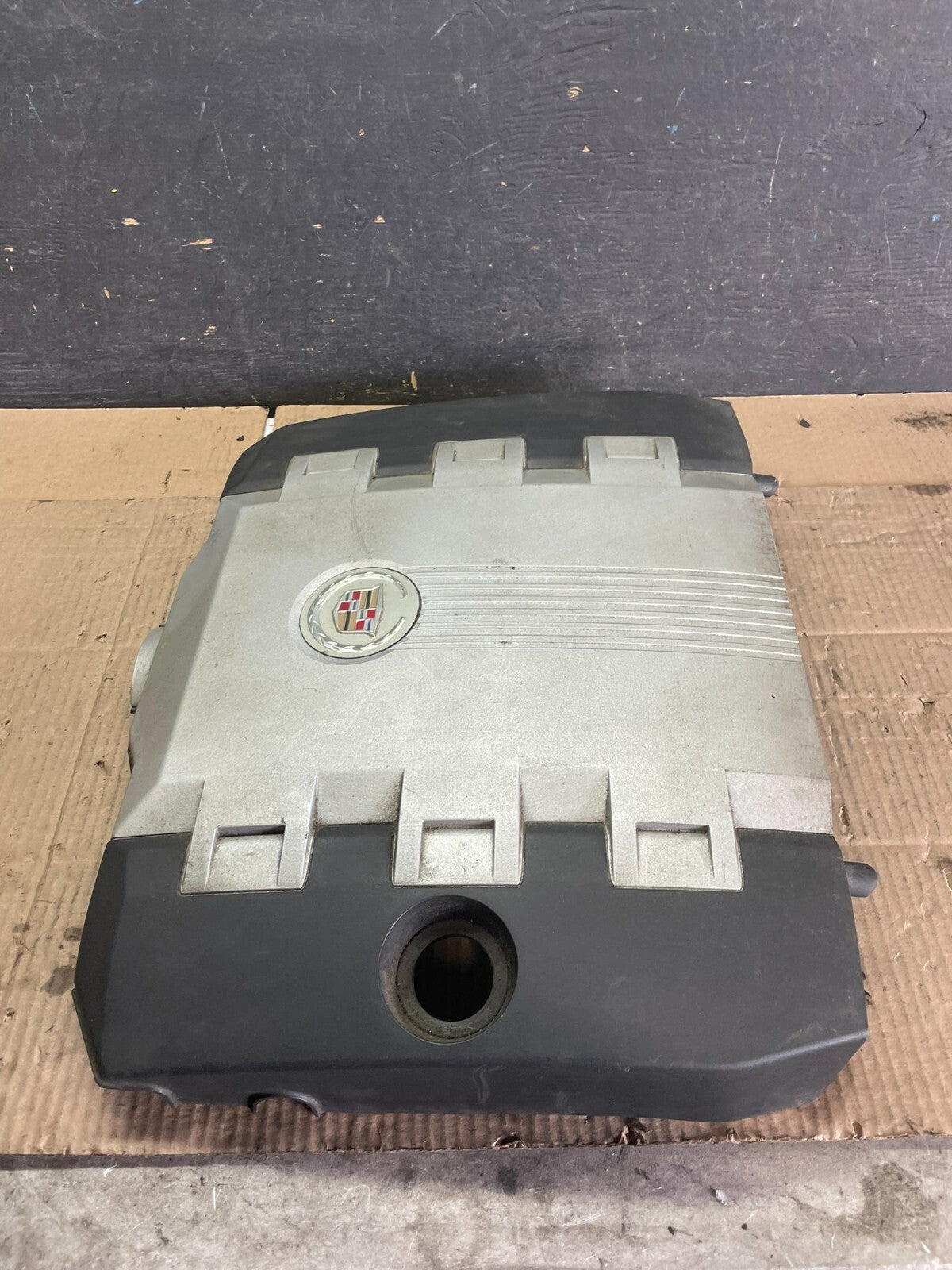 2008 to 2012 Cadillac CTS 3.6L Plastic Engine Cover Shield M2661 PS3