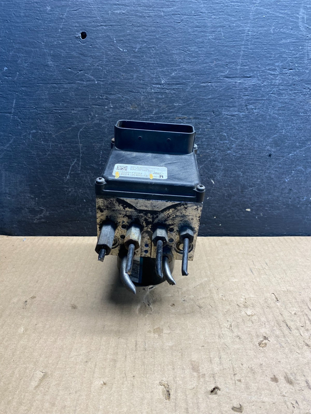 2011 - 2014 Ford E250 E350 Van ABS Anti Lock Brake Pump Module ag9751 DG1