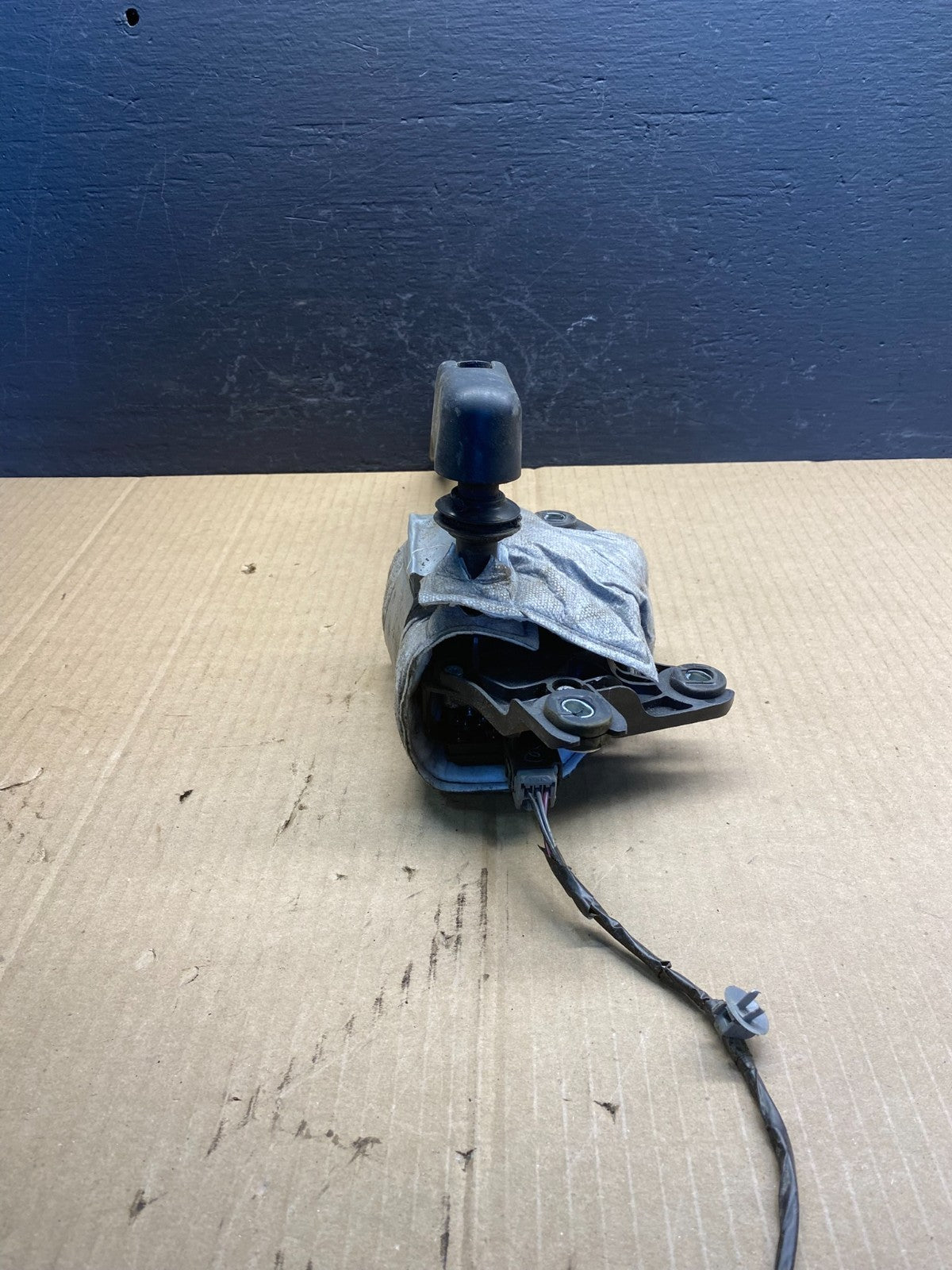 2011 to 2019 Ford Explorer Rear Windshield Wiper Motor AC0876 DG4