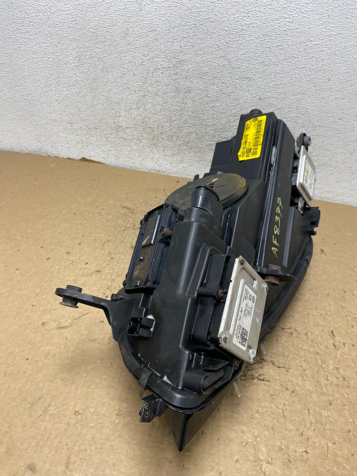 2013-2017 Volkswagen CC Right Passenger HID Headlight AFS Adaptive LED AF8377 DG8
