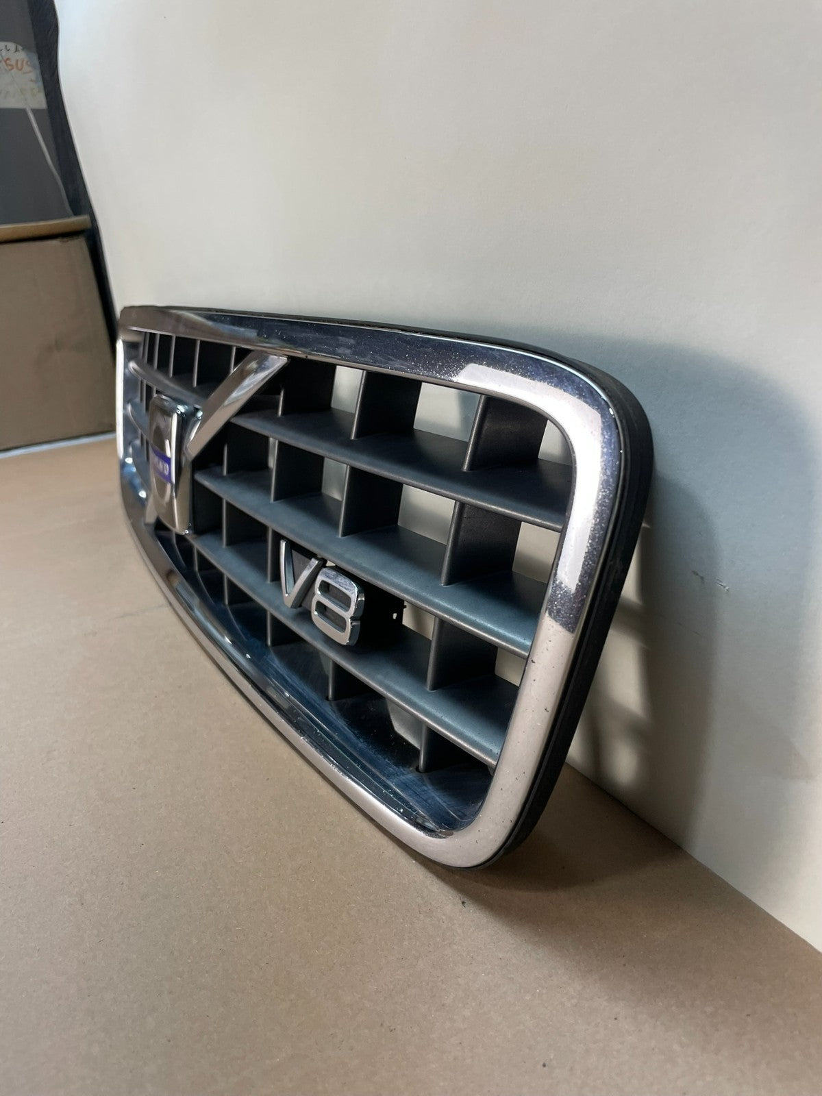 2003 to 2013 Volvo XC90 Front Upper Grill Grille AJ0639 DG1