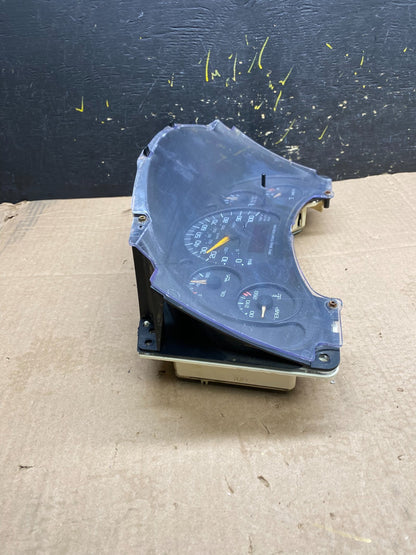1996 to 2000 Chevrolet Express Speedometer Cluster Gauge Y9986 DG3