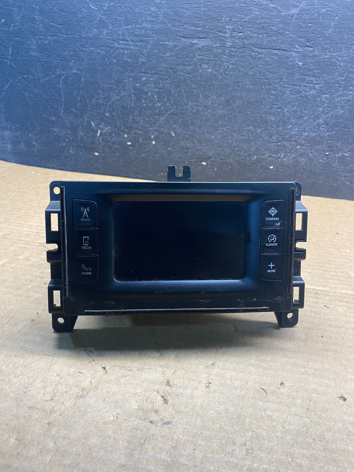 2015 to 2016 Chrysler 200 Radio Receiver Display Screen Player af7830 DG0