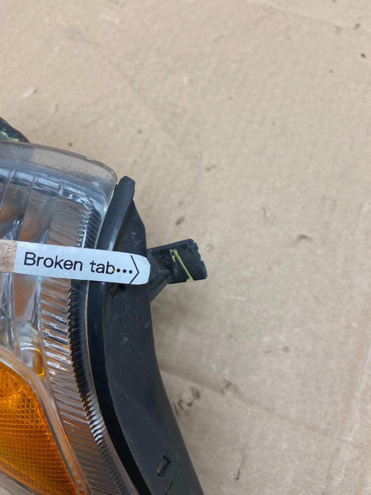 1996-1998 Toyota 4Runner Left Driver LH Front Corner Turn Signal Oem AB6116 DW6