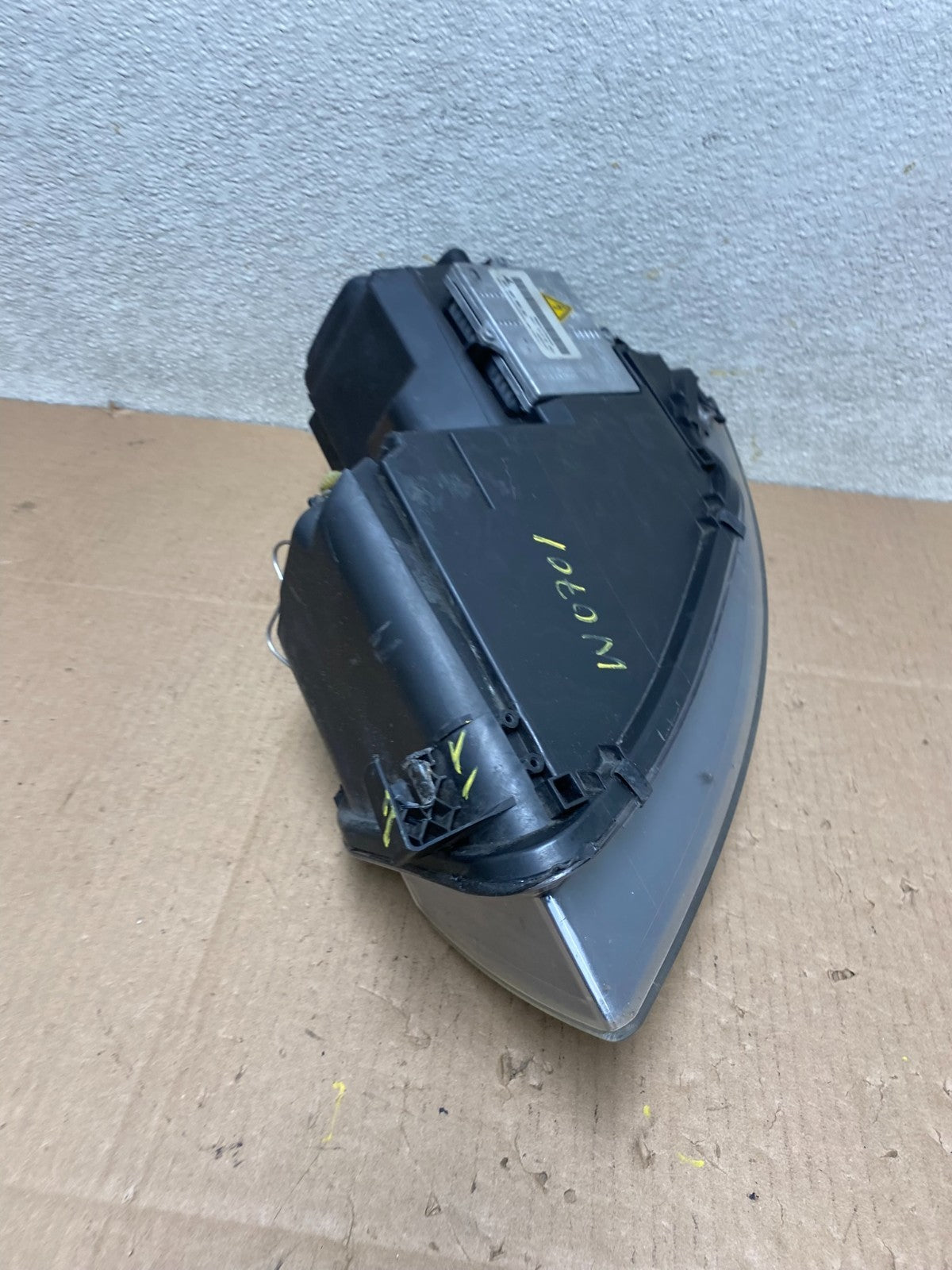 2006 to 2008 Audi A3 Right Passenger RH Side Xenon HID Headlight W0701 DW11