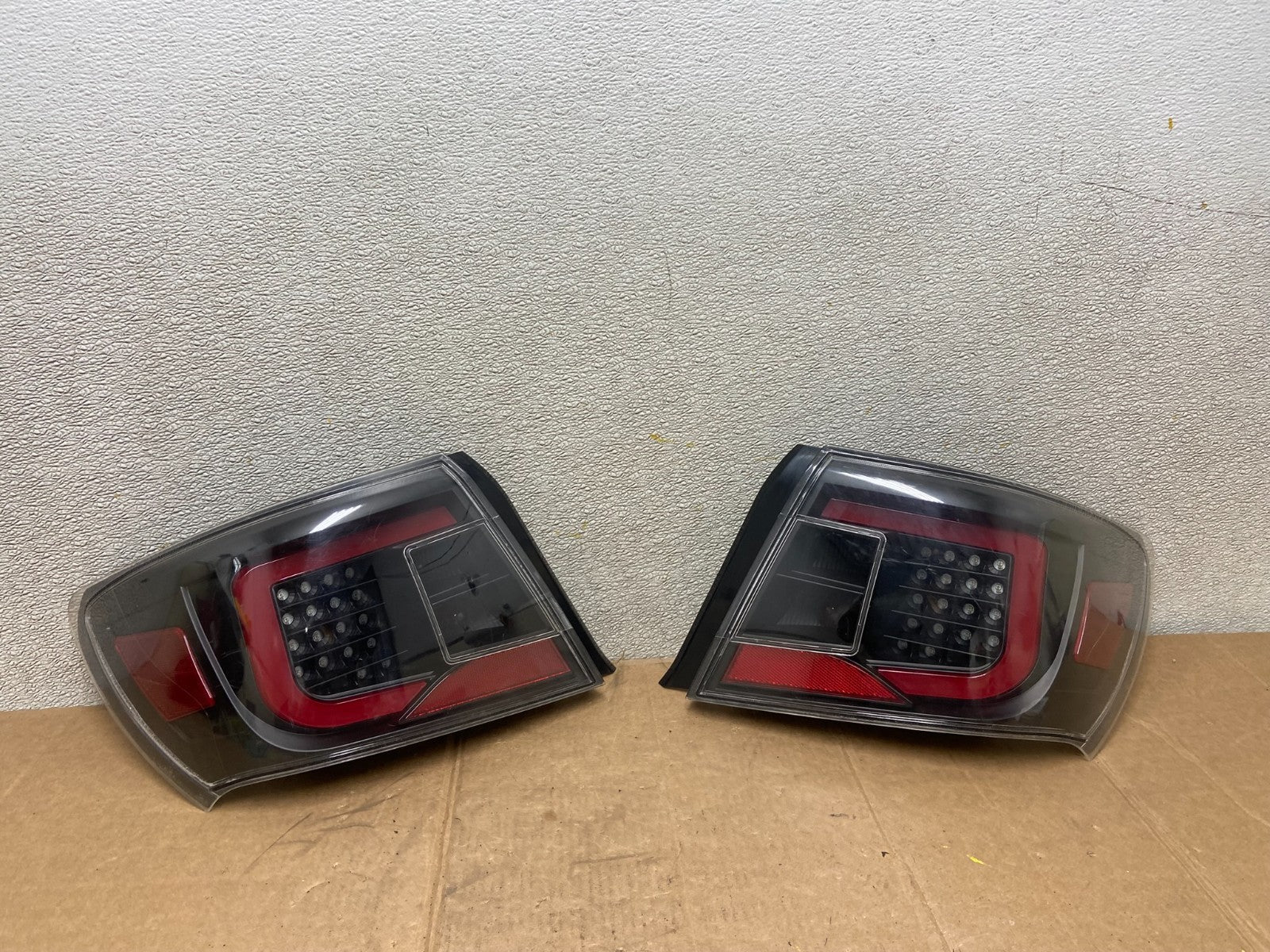2008-2014 Subaru Impreza Sedan Left+Right Set Side LED Tail Light Oem aa1384 DG0