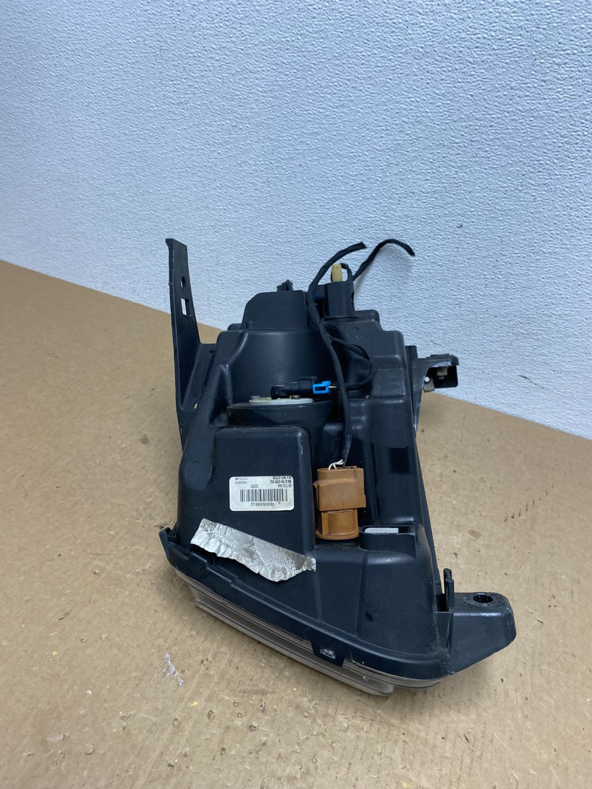 2011-2013 Jeep Grand Cherokee Right Passenger Halogen Headlight AC1040 DW7