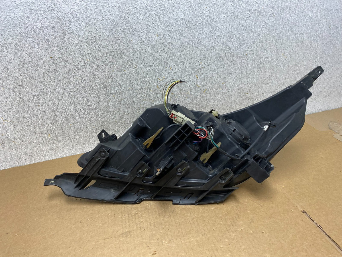 2013 - 2015 Chevrolet Malibu Right Passenger RH Halogen Headlight AI3265 DW9