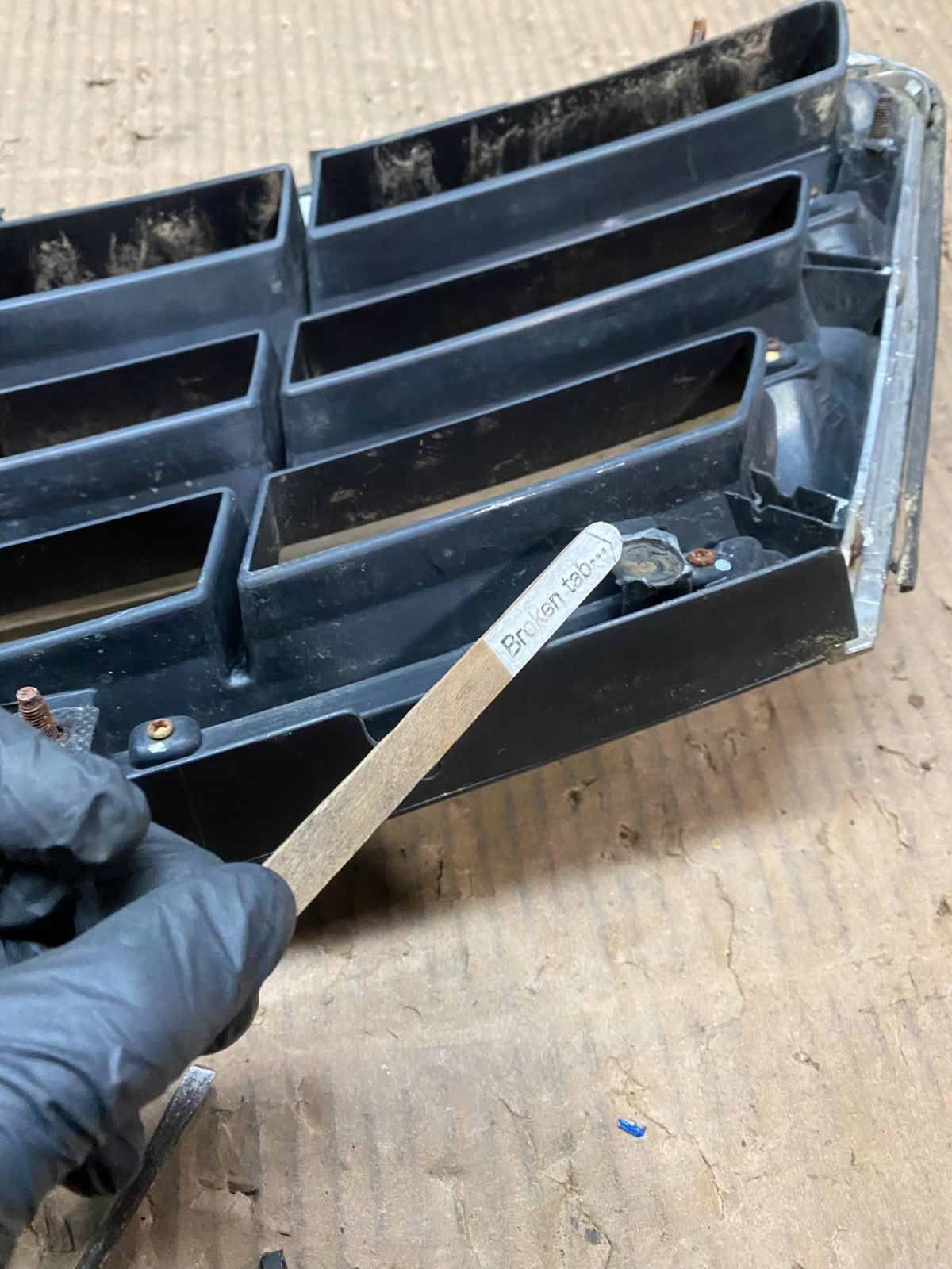 2007 to 2008 Kia Sorento Front Upper Grill Grille OEM X0168 DG14