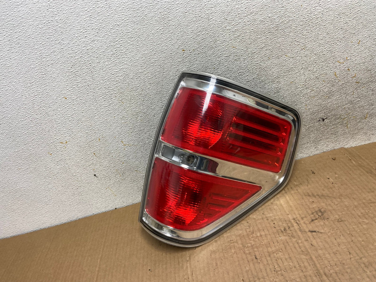 2009 to 2014 Ford F150 F-150 Right Passenger RH Side Tail Light AI6613 LK0