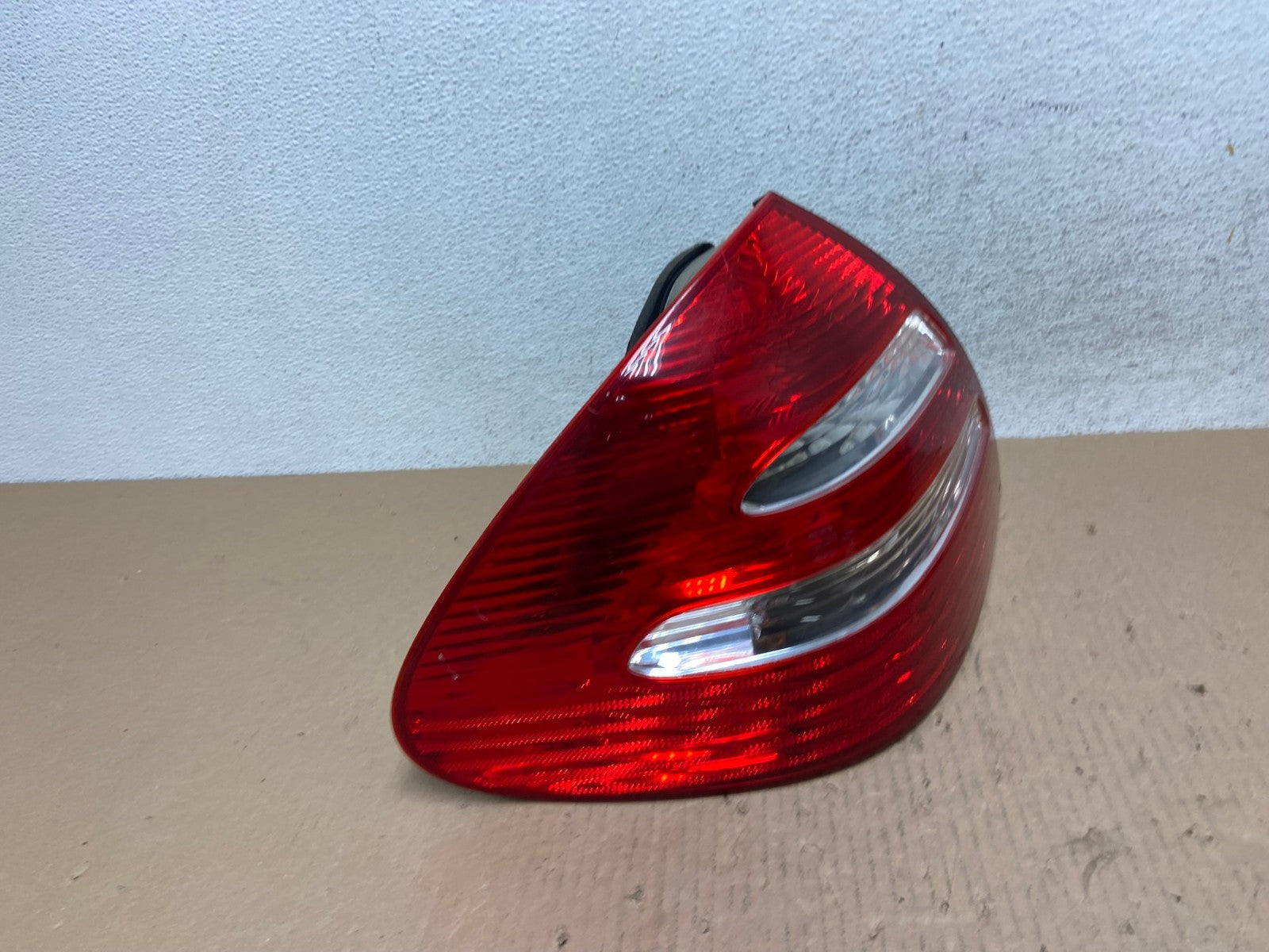 2003-2006 Mercedes E Class Sedan Left Driver LH Side Tail Light AE7306 LK2
