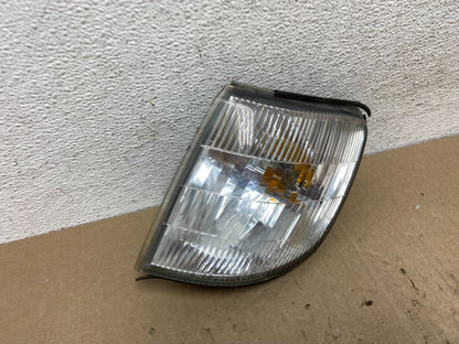 2001 to 2002 Subaru Forester SF5 Left Front Corner Light Indicator Signal AE92392