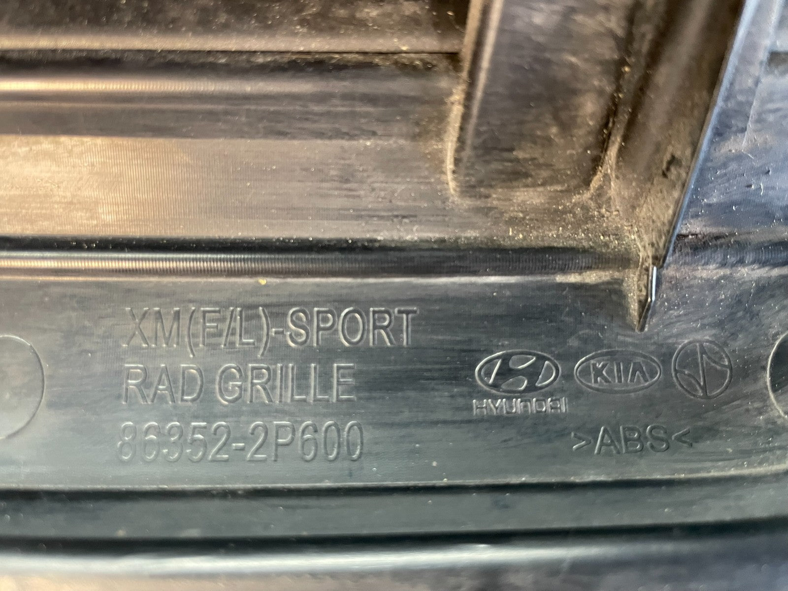 2014 2015 Kia Sorento Front Upper Grill Grille AE0851 DG6