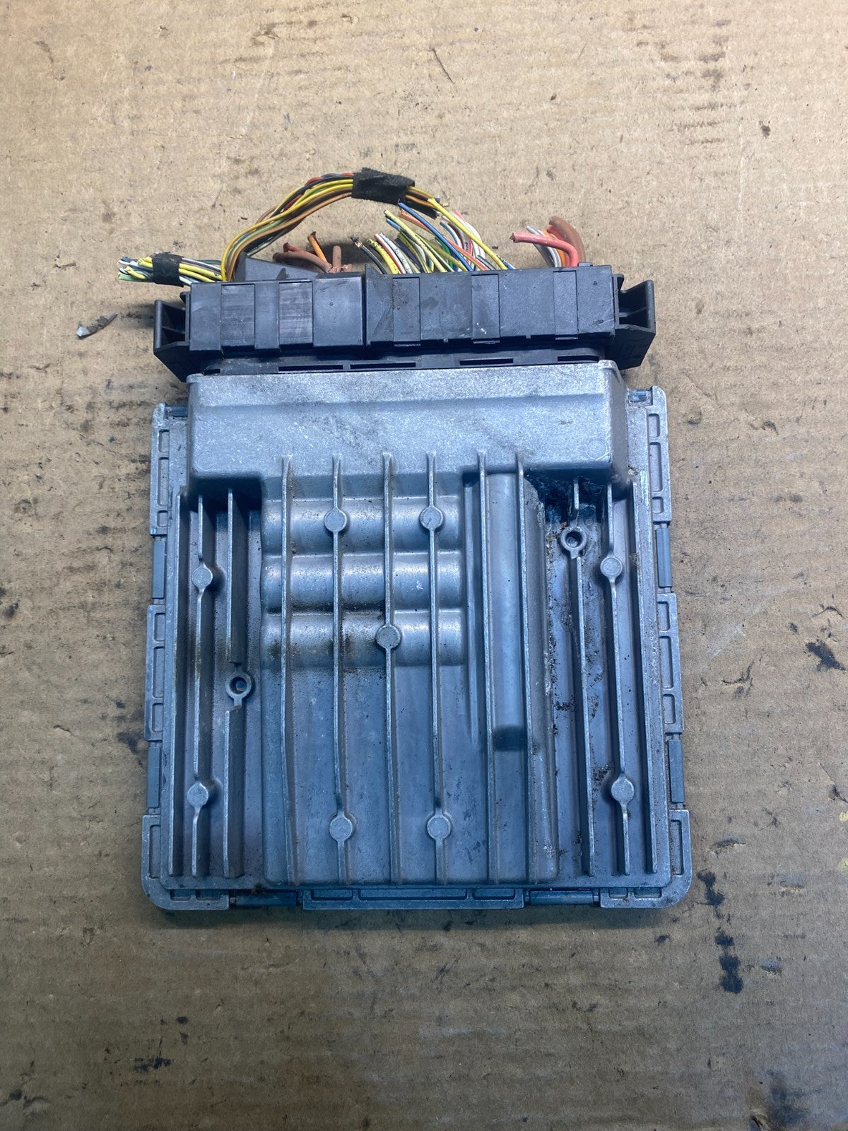 2007 - 2011 BMW 328i 528i E90 ECM ECU Engine Computer 7576634 AA0733 DG1