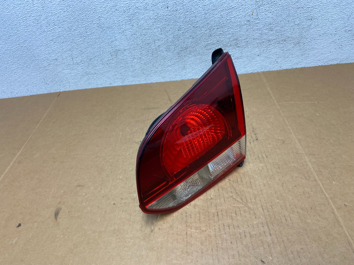 2010 to 2014 Volkswagen Golf GTI Hatchback Right Inner Tail Light AD9033 DW2