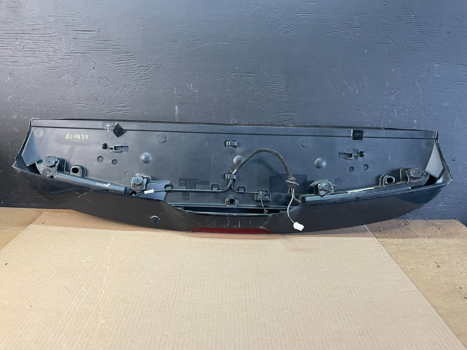 2011 to 2013 Jeep Grand Cherokee Rear Spoiler Wing OEM  AC1933 DG6