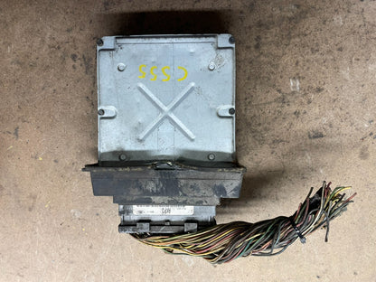 2002 Ford Van E150 4.6L Engine Control Module 2c2a-12a650-ad P7556 DG0
