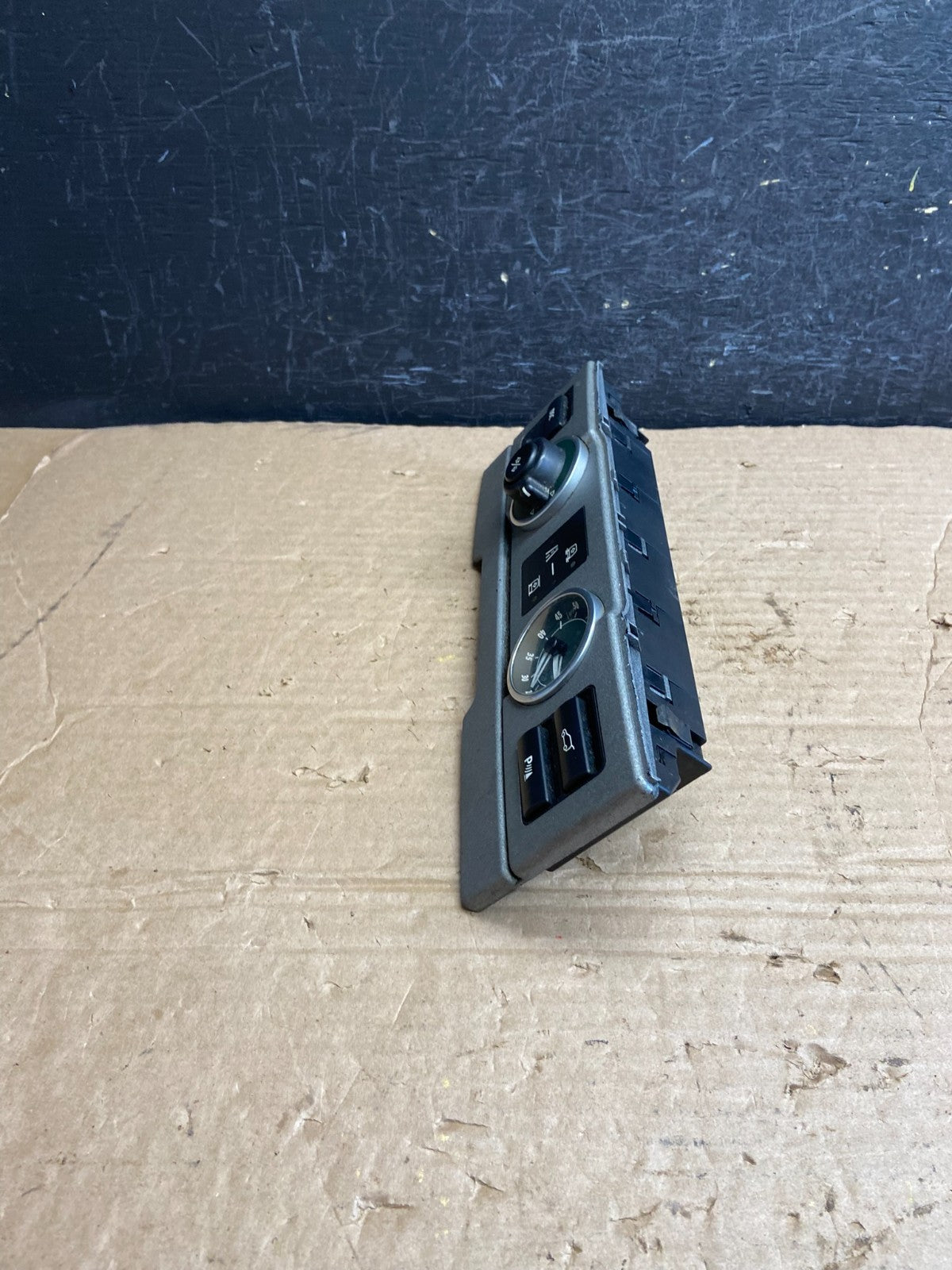 2003-2010 Range Rover L322 Center Clock Panel DSC Switch Control Power AF2193 DG2