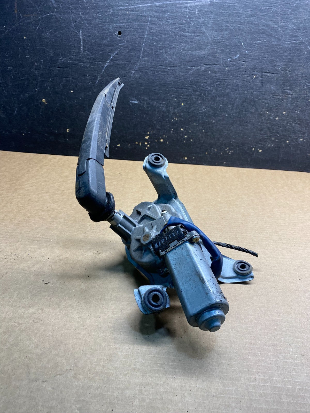 2011 - 2013 Kia Sorento Rear Glass Windshield Wiper Motor z9048 DG4